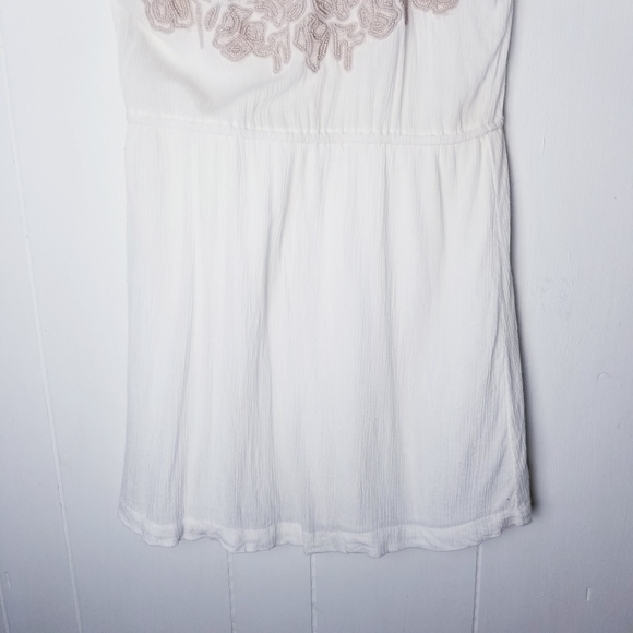 Kimchi Blue Cold Shoulder Beaded Dress Size Medium - Picture 9 of 14